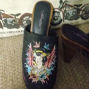 Christian Audiger shoes, sweater dress & tshirt